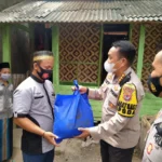 Tim Jumat Barokah Polda Banten Salurkan Paket Sembako Kepada Ponpes Roudotul Qur'an Al Mubtadiin