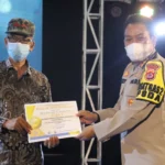 Dirbinmas Polda Banten Berikan Penghargaan Kepada Pemenang Lomba Kampung Tangguh Kalimaya dan LKBA Tahun 2020