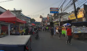 Asyiknya Memburu Takjil di Kawasan Pasar Lama Kota Tangerang