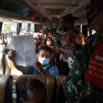Posko Balaraja Barat Polresta Tangerang Tes Swab Antigen 18 Orang Pemudik