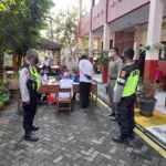 Wakapolsek Jatiuwung Bersama Camat Cibodas, Tinjau Pelaksanaan Vaksin untuk UMKM dan PKL