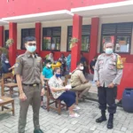 Polsek Jatiwung Bersama Kec Cibodas, Cek dan Tnjau Pelaksanaan Vaksinasi untuk Tiga Kelurahan.