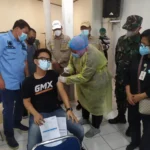 Polsek Pasarkemis Polresta Tangerang Pantau Vaksinasi Dosis ke 2 di Desa Gelam Jaya
