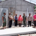 Kapolsek Panongan Dampingi Dandim 0510/Trs Meninjau Proses Bedah Rumah Layak Huni Di Kampung Cibango Desa Serdang Kulon