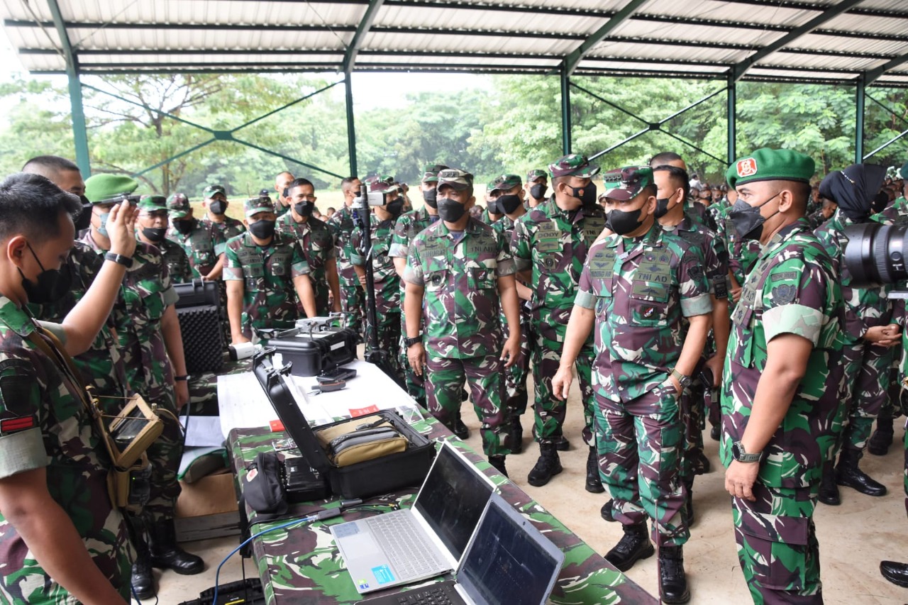 KSAD Mengecek Kesiapan Yonif Mekanis 203/AK Dalam Rangka Penugasan Satgas Pamrahwan Papua