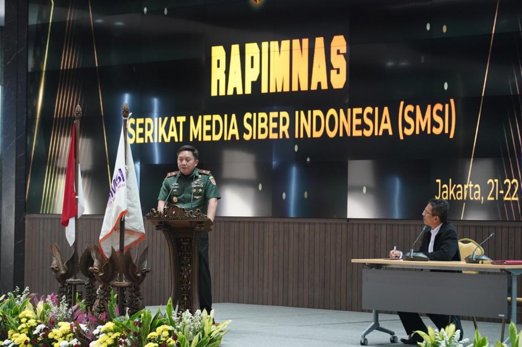 Brigjen TNI Iroth Beri Bimbingan Teknis Media Siber
